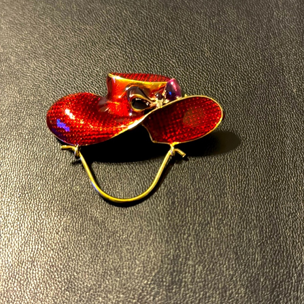 Red Hat Society Purple Bow Fashion
Gold Tone Brooch Pin Eye Glass
Holder